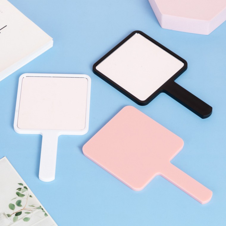 �ڽ��� �簢���� �հſ� �����̰ſ�