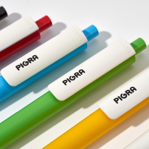 ���������� PIGRA P03 �Ǳ׶�